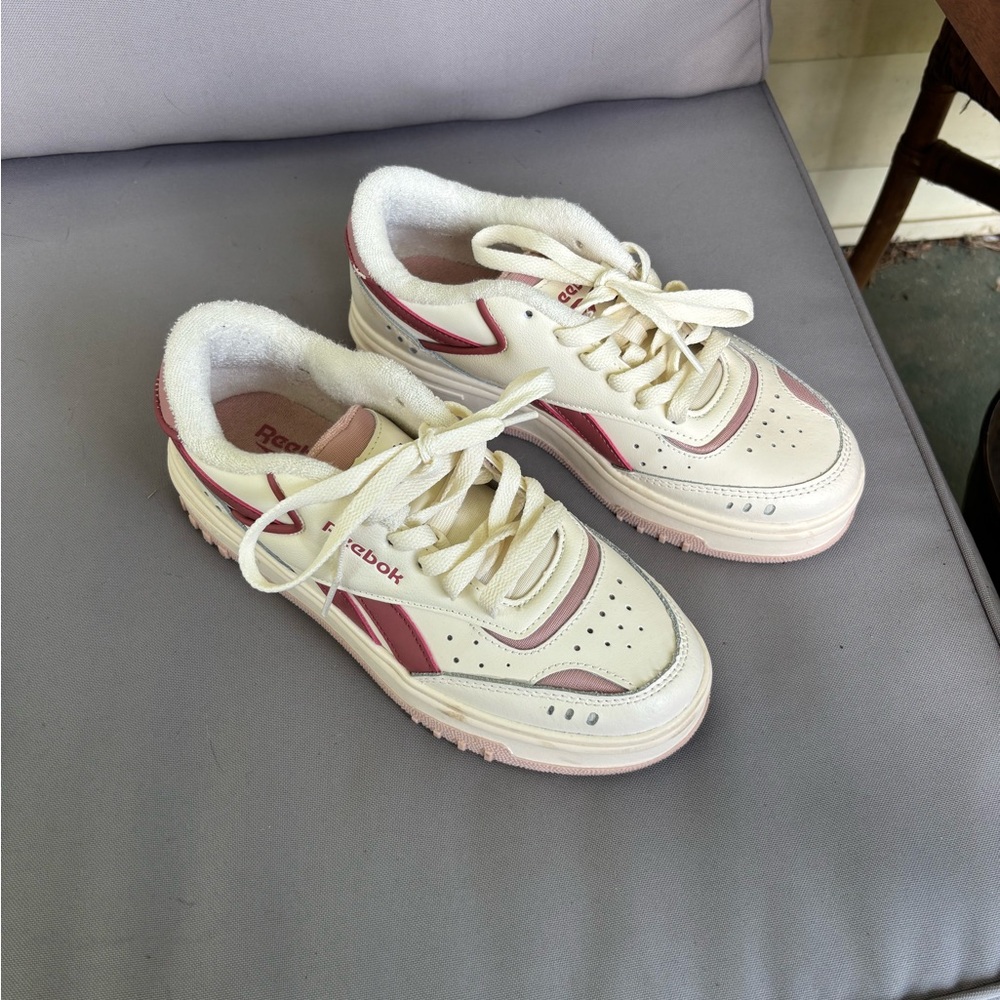 Reebok Women's White and Pink Sneakers